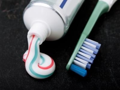 Безопасны ли зубные пасты, которыми мы пользуемся каждый день